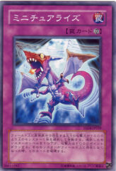 This is an image for the product Miniaturize that has a rarity of Common in the Starter Deck 2009 with a card code of YSD4-JP039 that is available on the TEKKX Product website.