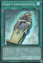 This is an image for the product King's Sarcophagus that has a rarity of Super Rare in the Age of Overlord with a card code of AGOV-AE058 that is available on the TEKKX Product website.