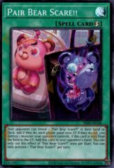This is an image for the product Pair Bear Scare!! that has a rarity of Super Rare in the Essential Selection 02 with a card code of ES02-AE106 that is available on the TEKKX Product website.